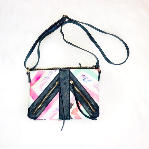 Handbags - Vegan crossbody boho bag. NWOT